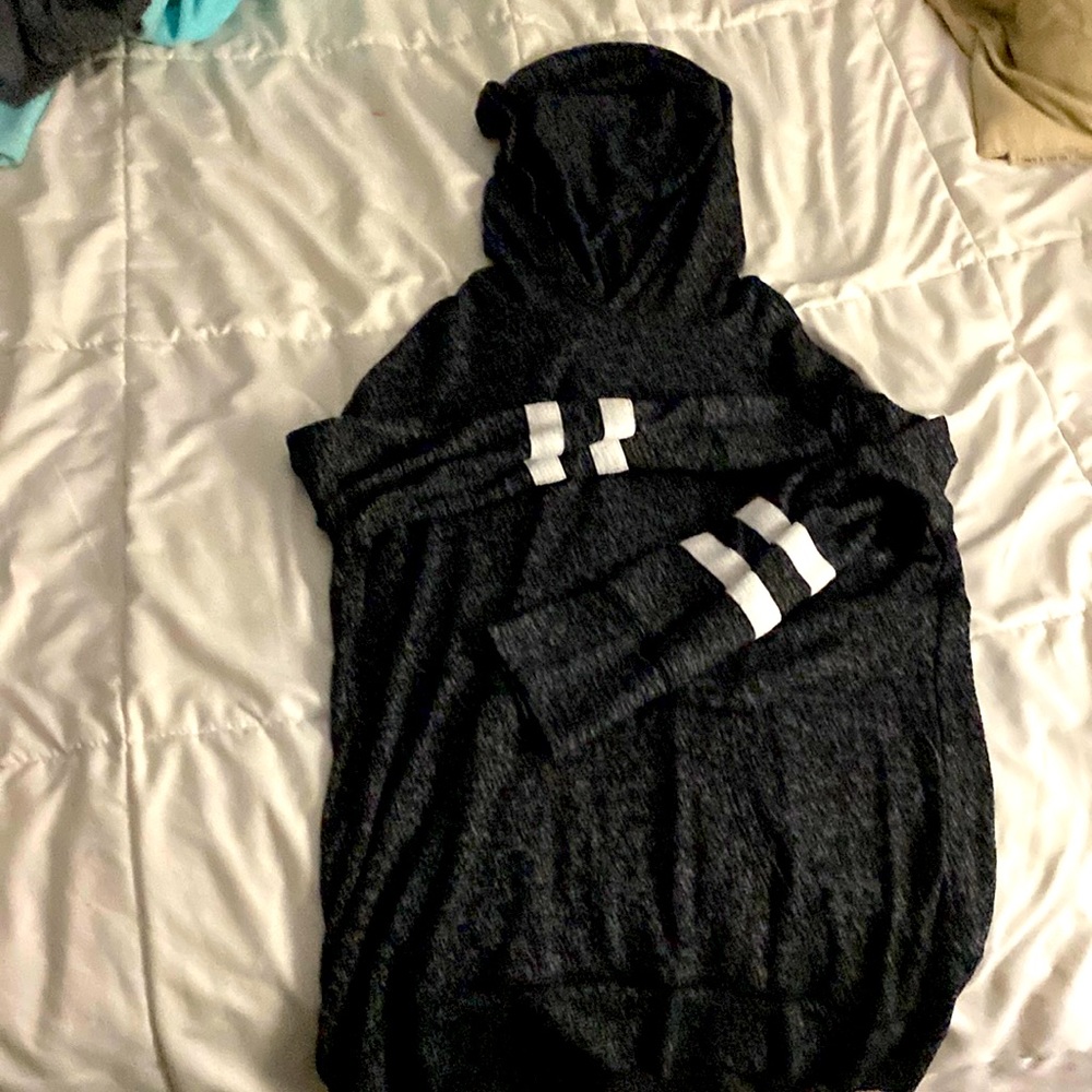 Sweater with hood not too thick and it’s thin ver very cute too